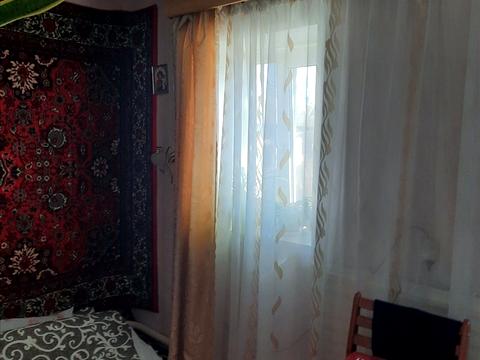 будинок за адресою Центральна вул. (Жовтнева), 1