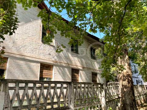 комерційна за адресою Міжпланетна вул., 6