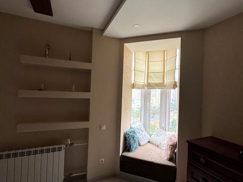 квартира за адресою Анни Ахматової вул., 45