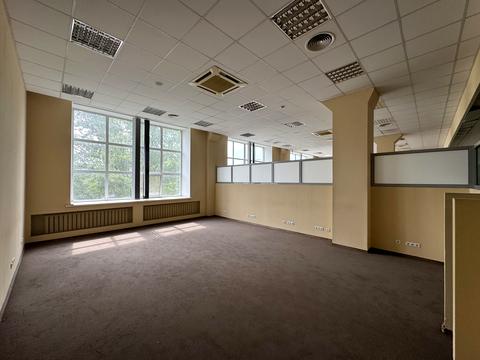 коммерческая по адресу Дениса Монастирського ул. (Василя Сурікова), 3а