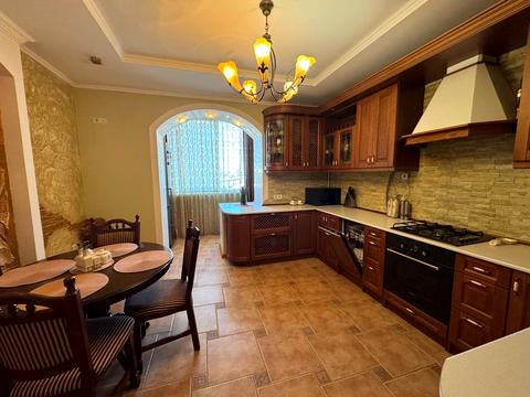 квартира за адресою Залізнична вул., 9