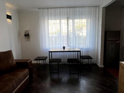 квартира за адресою Миколи Амосова вул., 21