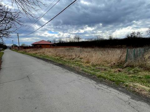 участок по адресу центральна