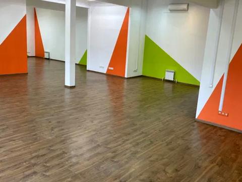 комерційна за адресою Межигірська вул., 87-А