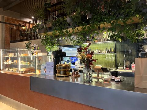 коммерческая по адресу Всеволода Змеенко ул., 21а