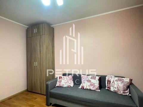 квартира за адресою Софії Русової вул., 5-Б