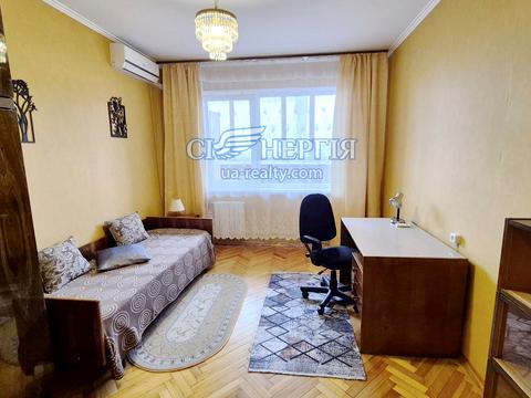 квартира за адресою Квітневий пров., 8