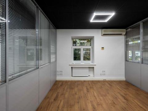 комерційна за адресою Івана Франка вул., 29