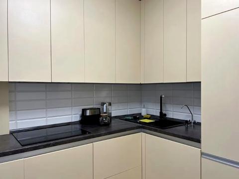 квартира за адресою Героїв просп., 4