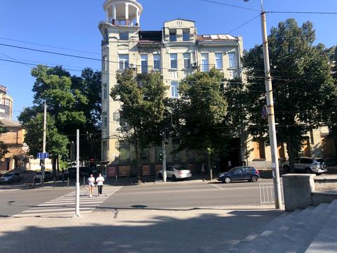 комерційна за адресою Андрея Фабры, 15