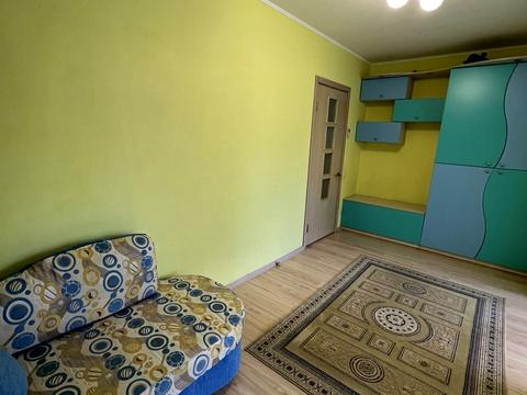 квартира за адресою Ніла Армстронга вул. (Казакова), 4