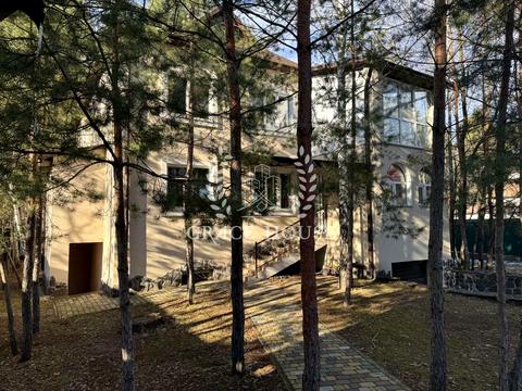 дом по адресу Анатолия Соловьяненко ул.