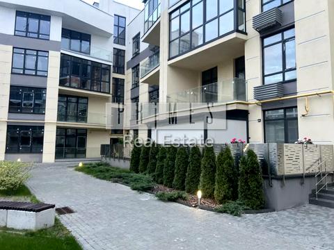 комерційна за адресою Богатирська вул., 32