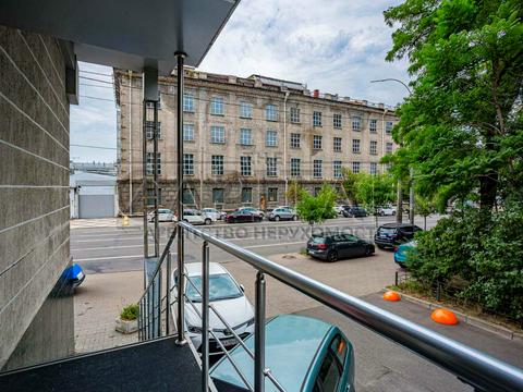 комерційна за адресою Саксаганського вул., 112-А