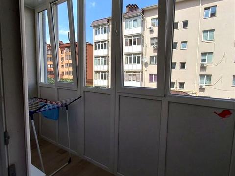 квартира за адресою Академіка Амосова вул., 12