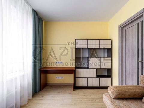 квартира за адресою Київ, Салютна вул., 2-Б