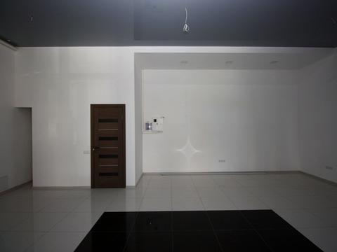 комерційна за адресою В'ячеслава Зайцева вул., 15