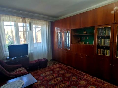 квартира за адресою Космонавтів вул., 9