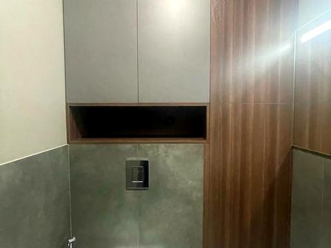 комерційна за адресою Деволанівський узвіз, 12