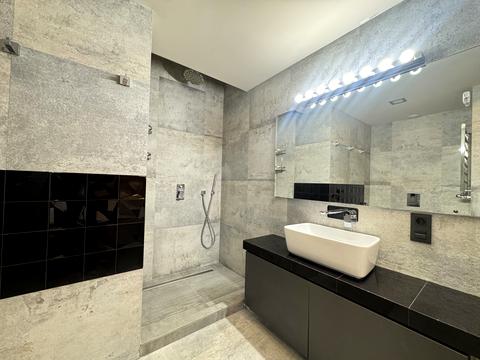 квартира за адресою Вишнева вул., 28
