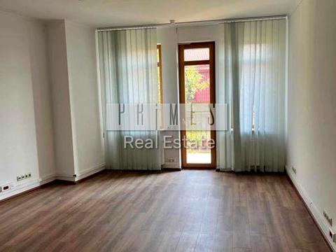 коммерческая по адресу Кловский спуск, 7