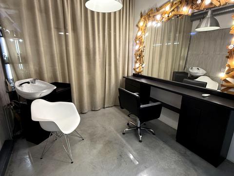 комерційна за адресою Левка Лук'яненка вул. (Василя Жуковського), 16, 18, 20, 24