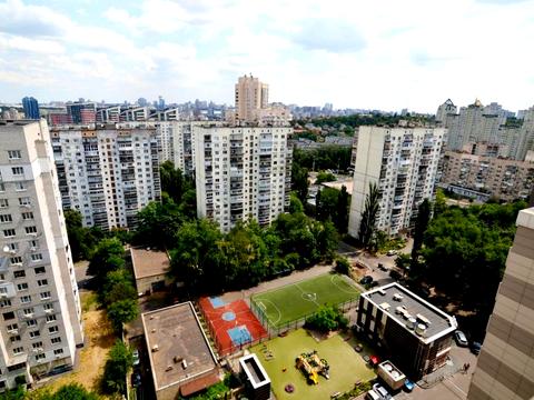 квартира за адресою Патріарха Мстислава Скрипника вул., 40