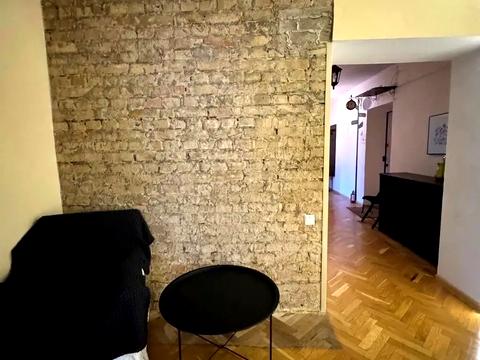 квартира за адресою Київ, Михайла Омеляновича-Павленка вул. (Суворова), 13