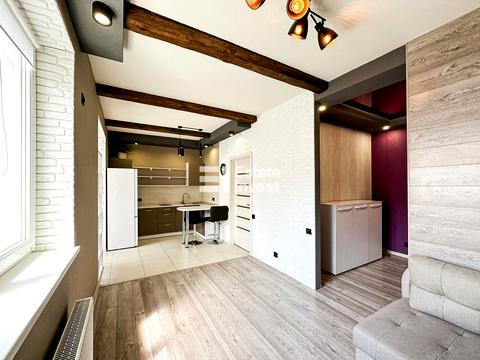 квартира за адресою Домобудівельна вул., 13