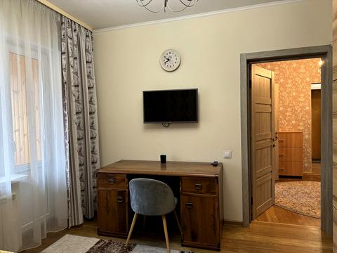 квартира по адресу Ревуцкого ул., 25