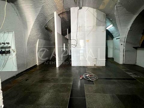 коммерческая по адресу Евгения Коновальца ул. (Щорса), 44