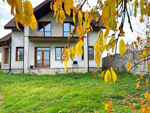 дом по адресу Площа Надії, 4