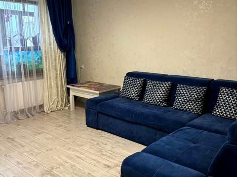 квартира за адресою Универсальная, 27