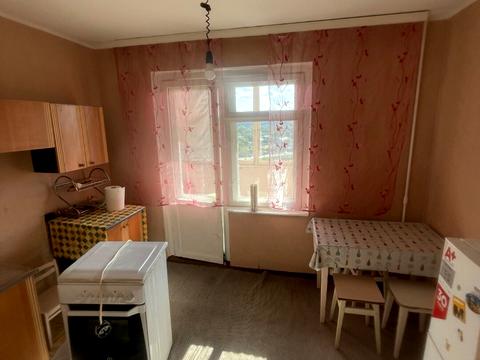 квартира за адресою Райдужна вул., 37