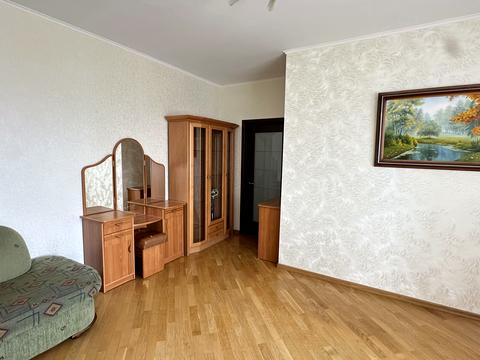 квартира за адресою Анни Ахматової вул., 31