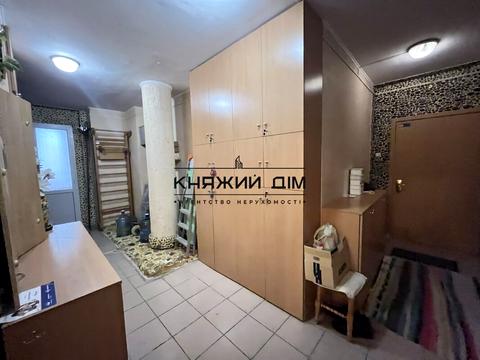 квартира за адресою Київ, Микільсько-Слобідська вул., 2-Б