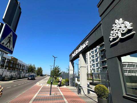 паркомісце за адресою Свободи вул., 5
