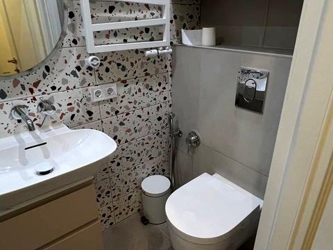 квартира за адресою Михайла Грушевського вул., 7