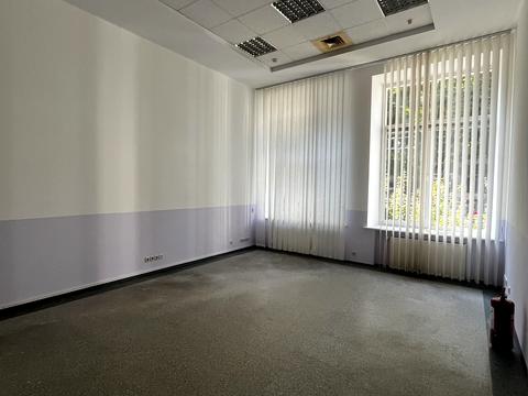 коммерческая по адресу Владимира Моссаковского ул. (Клари Цеткін), 1