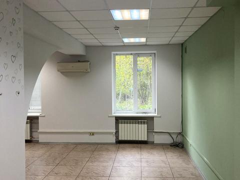 комерційна за адресою Незалежної України вул. (40 років Радянської України), 68-А