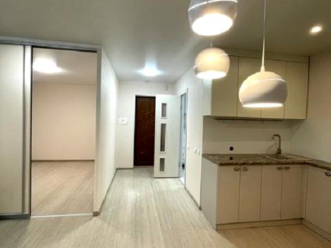 квартира за адресою Академіка Глушкова просп., 123