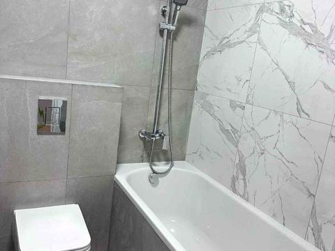 квартира за адресою Михайла Максимовича вул. (Онуфрія Трутенка), 28-Е