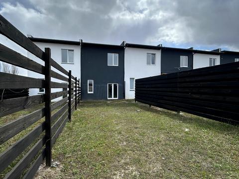 будинок за адресою вул. Весняна