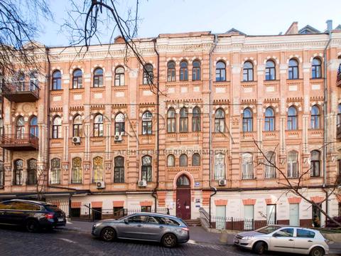 комерційна за адресою Ольгинська вул., 2/1
