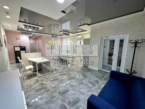 коммерческая по адресу Евгения Коновальца ул. (Щорса), 32-Б