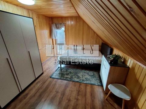 дом по адресу вул. Шкільна