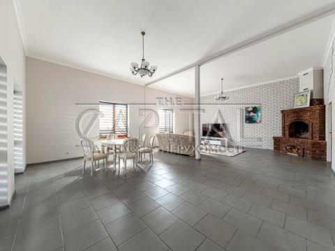 будинок за адресою Березова