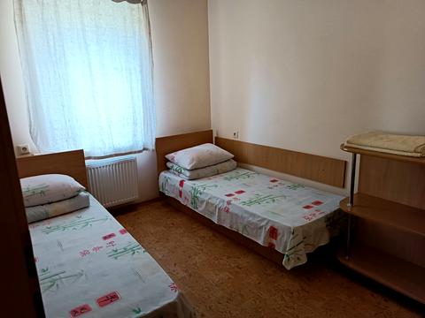 будинок за адресою с. Мишурин Ріг, Набережна