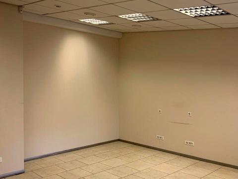 комерційна за адресою Єврейська вул., 23