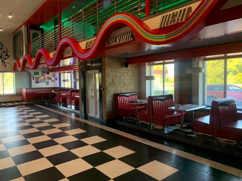 коммерческая по адресу гвардійська, 1